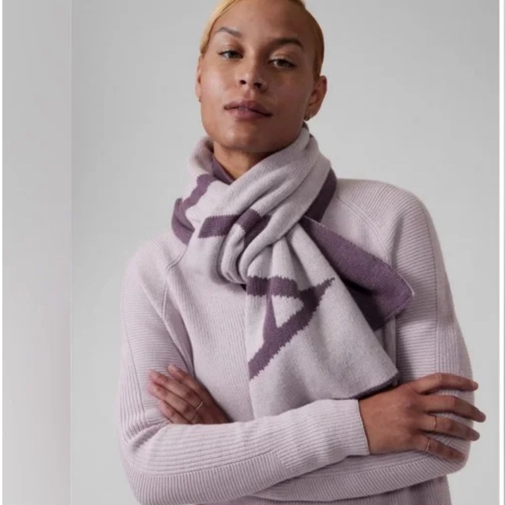 NWT ATHLETA Cashmere Wool Blend Women Purple Winter Knit Scarf